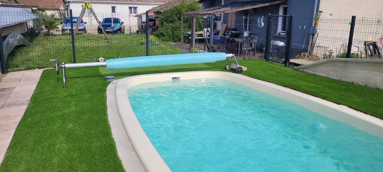 Chalet Piscine Montech ภายนอก รูปภาพ
